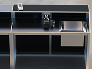 Stainless steel ice well